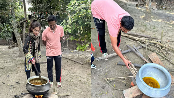 ছুটি পেয়ে গ্রামের বাড়িতে পিকনিকে মেতেছেন সাকিব