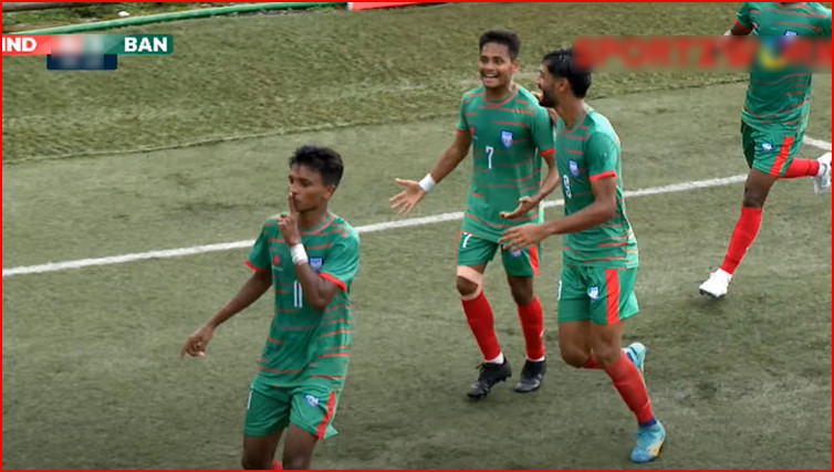 ভারত-বাংলাদেশ হাইভোল্টেজ ম্যাচের প্রথমার্ধ শেষ, দেখে নিন গোল স্কোর