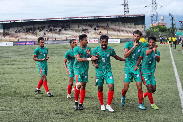 বাংলাদেশ-নেপাল হাইভোল্টেজ ফাইনালে প্রথমার্ধের শেষ মিনিটে গোল, দেখেনিন সর্বশেষ ফলাফল