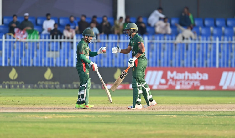 মাহমুদউল্লাহ-মিরাজের জোড়া ফিফটিতে আফগানিস্তানকে চ্যালেঞ্জিং রানের টার্গেট দিল বাংলাদেশ