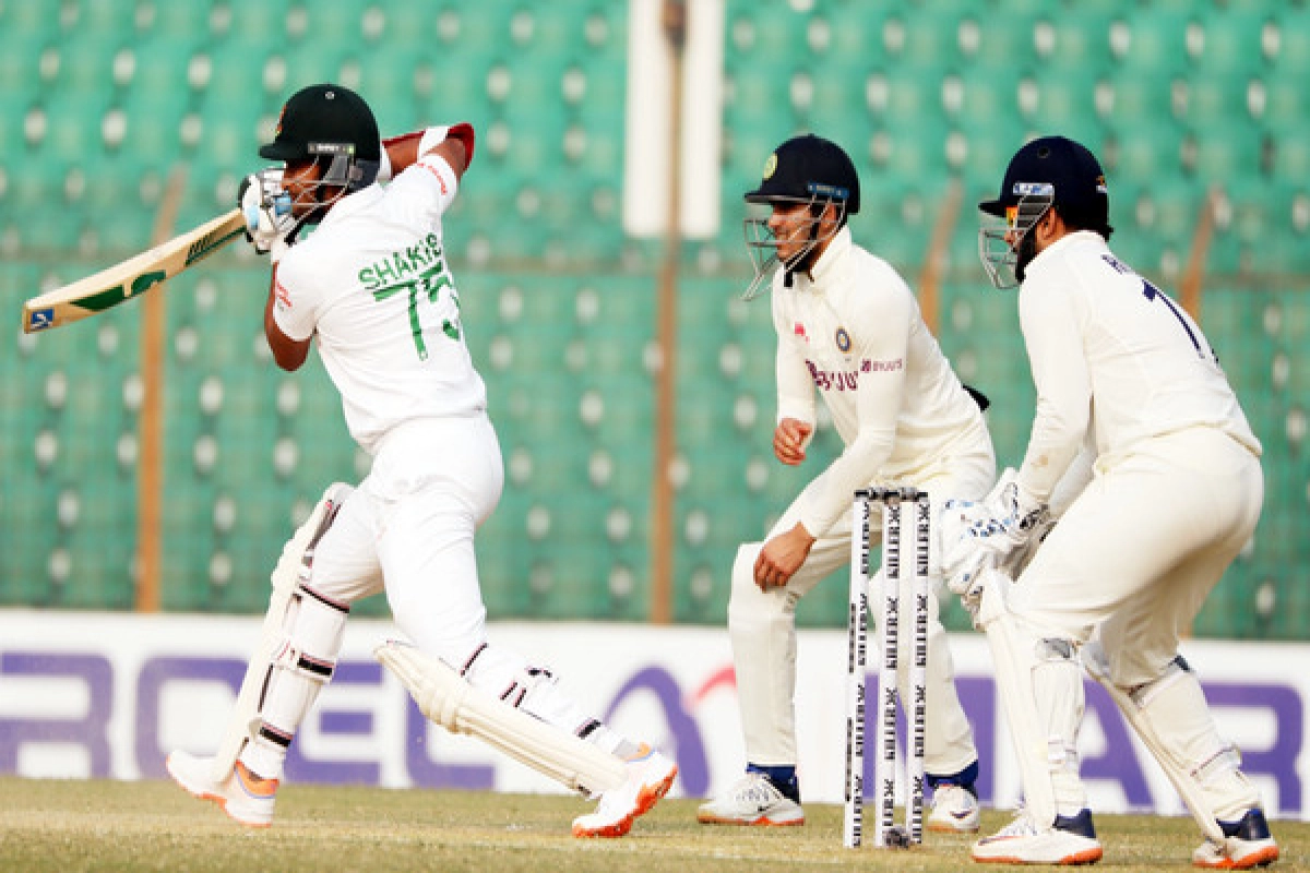 ভারতের কাছে টাইগারদের অসহায় আত্মসমর্পণ, দ্বিতীয় দিন শেষে দেখে নিন সর্বশেষ স্কোর