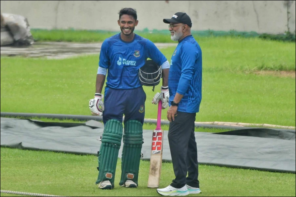 বিশ্বকাপে একের পর এক ব্যর্থতায় ক্যারিয়ার যেন শেষের পথে তামিমের