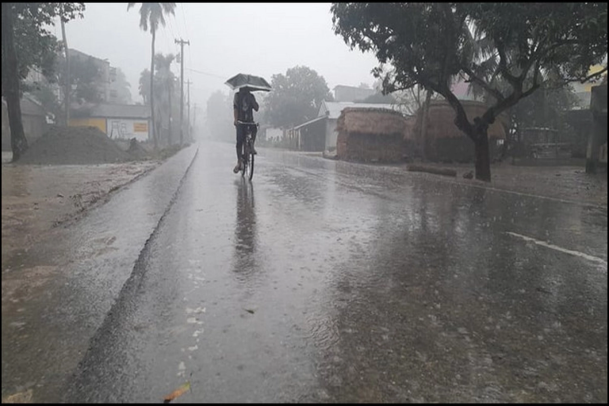 ব্যাপক শীতের মধ্যেই বৃষ্টি হতে পারে এই সব জেলায়