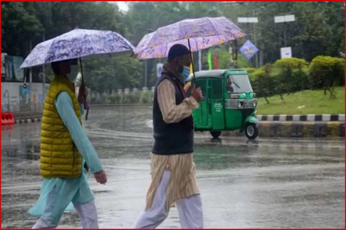 দেশের যেসব জেলায় ৩ দিন অতিভারী বর্ষণের সতর্কতা দিলো আবহাওয়া অফিস