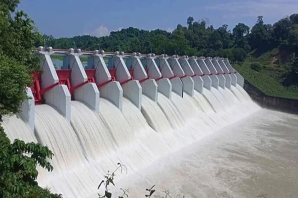 ব্রেকিং নিউজ ; আজ রাতে খুলে দেয়া হবে কাপ্তাই বাধের ১৬ টি গেট, সতর্কতা জারি