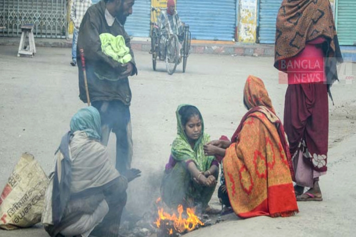 হাড় কাঁপানো শীতে স্থবির জনজীবন থাকবে যতদিন