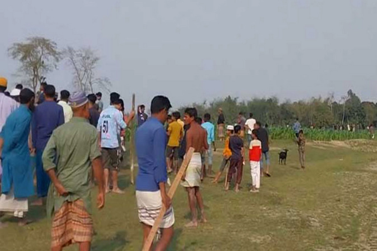 বাংলাদেশে প্রবেশ করে বিএসএফের লাঠিচার্জ; সীমান্তে উত্তেজনা